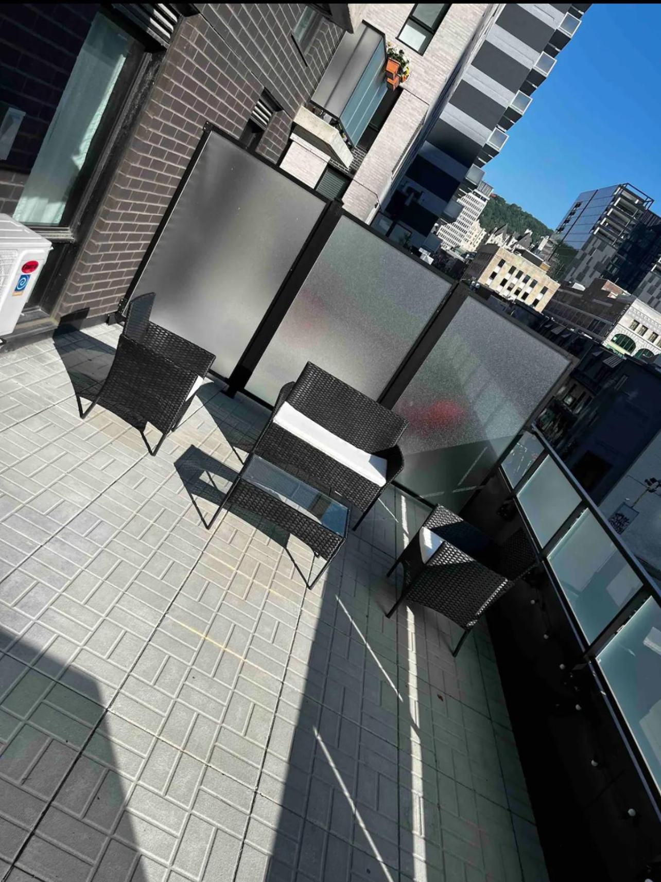 Condo In The Heart Of Downtown مونتريال المظهر الخارجي الصورة
